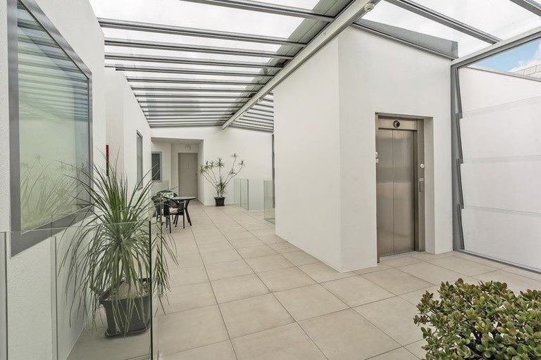 Photo of property in 7/23 Wellington Street, Howick, Auckland, 2014