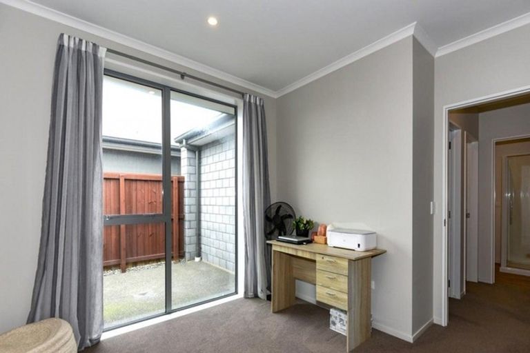 Photo of property in 26 George Square West, Wigram, Christchurch, 8025