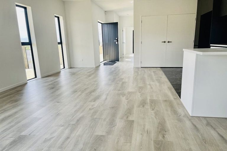 Photo of property in 46 Auranga Drive, Karaka, 2113