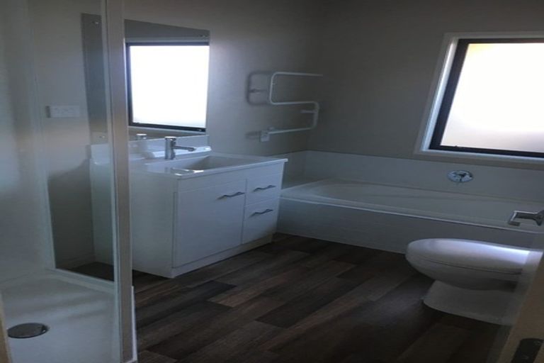 Photo of property in 52 Longcot Drive, Rolleston, 7615