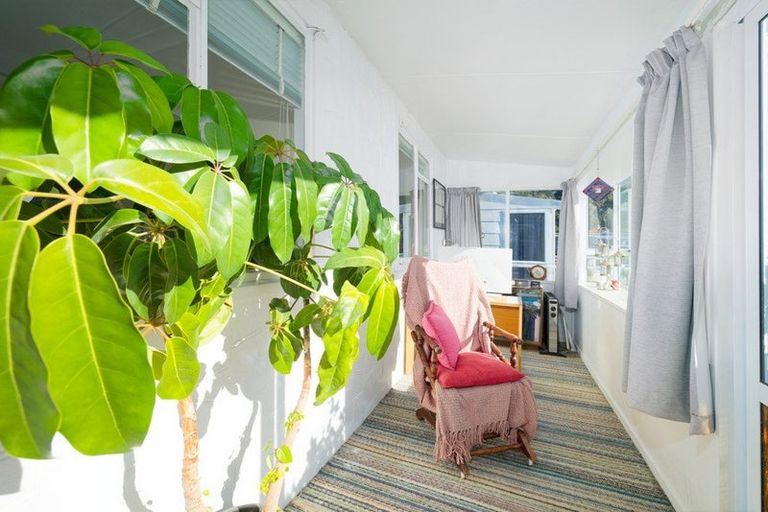 Photo of property in 2/132 Esplanade, Kaikoura, 7300