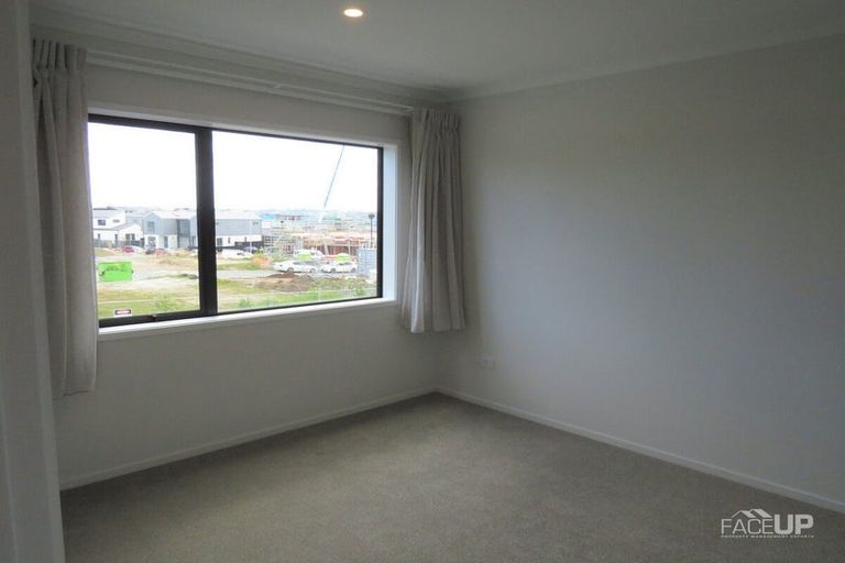 Photo of property in 80 Nugget Avenue, Hobsonville, Auckland, 0616