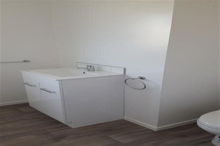 Photo of property in 18 Mcshane Street, Pukekohe, 2120