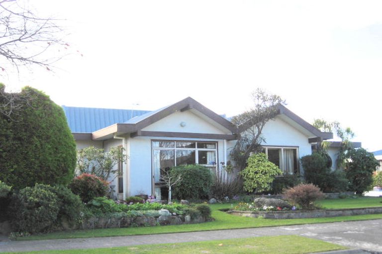 Photo of property in 22 Ngarimu Crescent, Taradale, Napier, 4112