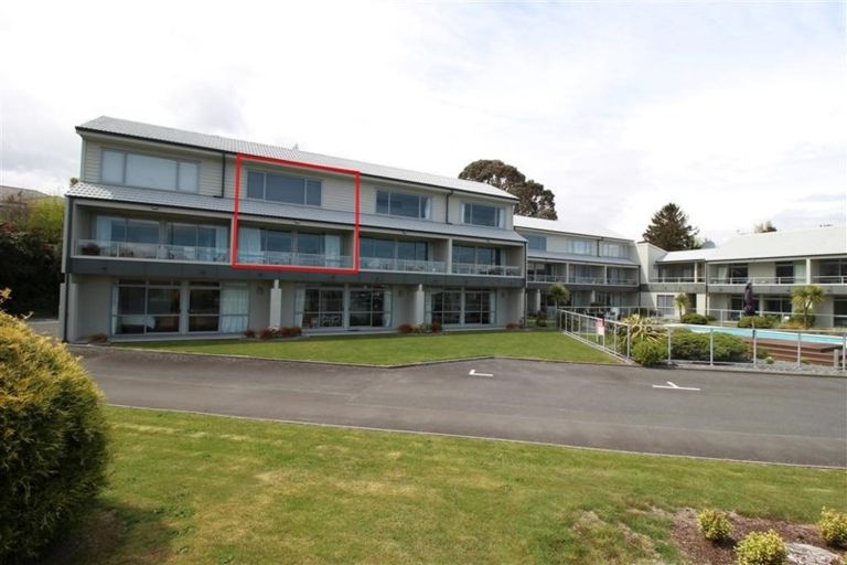 Photo of property in 300 Lake Terrace, Two Mile Bay, Taupo, 3330