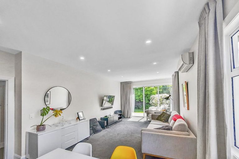 Photo of property in 24 Riverview Street, Beckenham, Christchurch, 8023