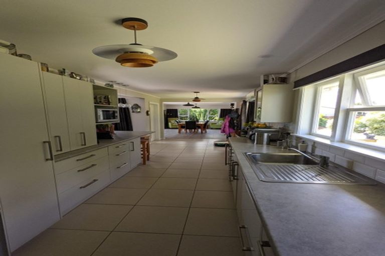 Photo of property in 48a Queenwood Road, Levin, 5510
