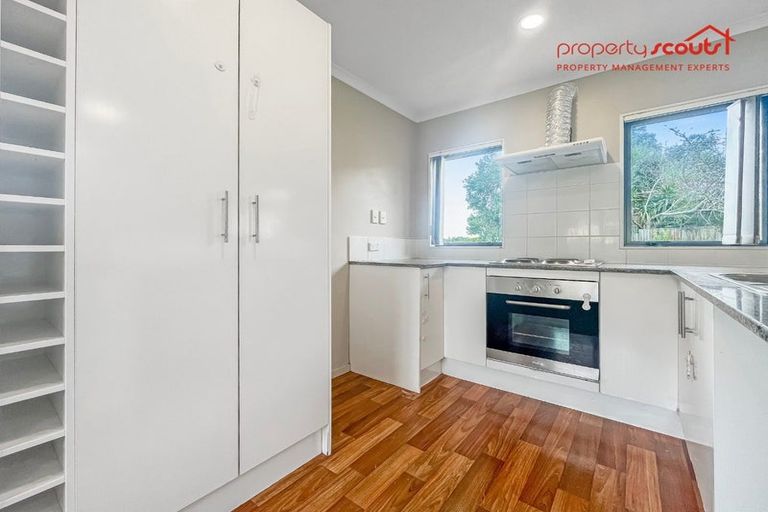 Photo of property in 25 Lilburn Crescent, Massey, Auckland, 0614