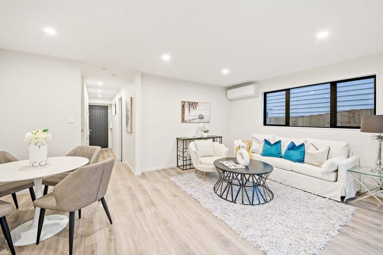 Photo of property in 8b Butterworth Drive, Glendene, Auckland, 0602