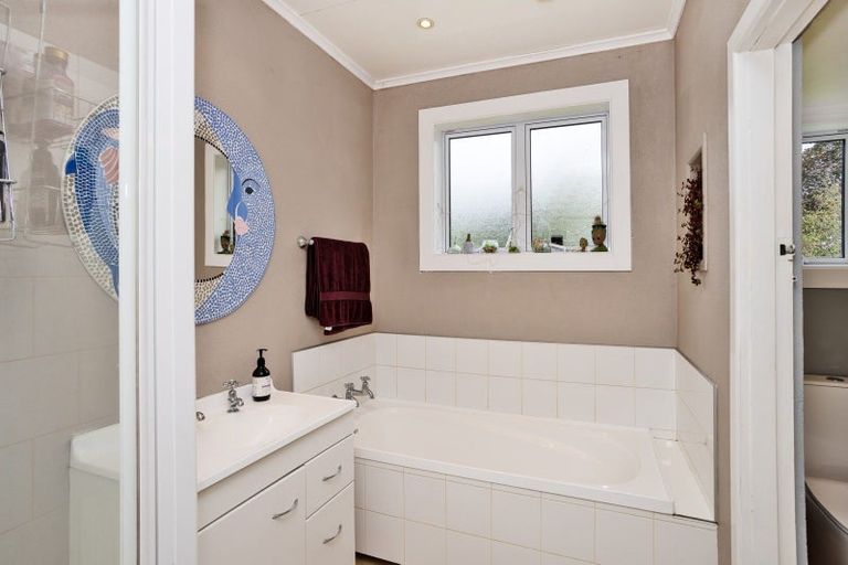 Photo of property in 129 Dome Street, Newfield, Invercargill, 9812