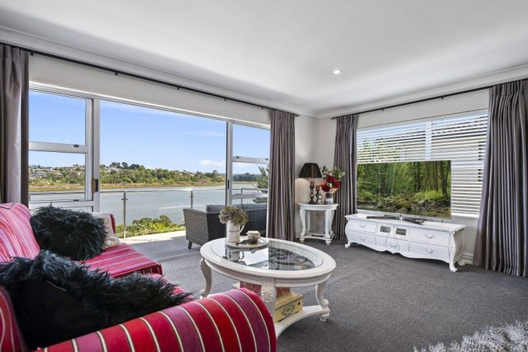 Photo of property in 28 Sunny Bay Road, Matua, Tauranga, 3110