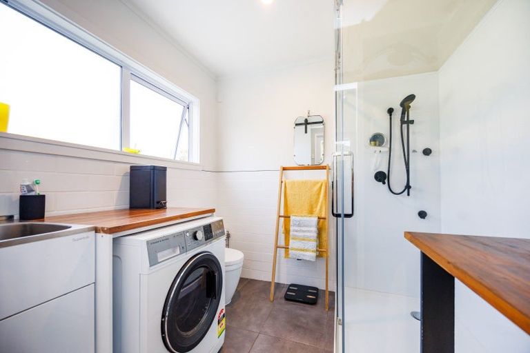 Photo of property in 185 Albert Road, Tokomaru, Palmerston North, 4474