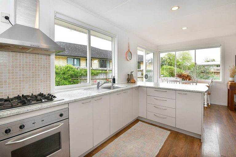 Photo of property in 136 Awaroa Road, Helensville, 0800