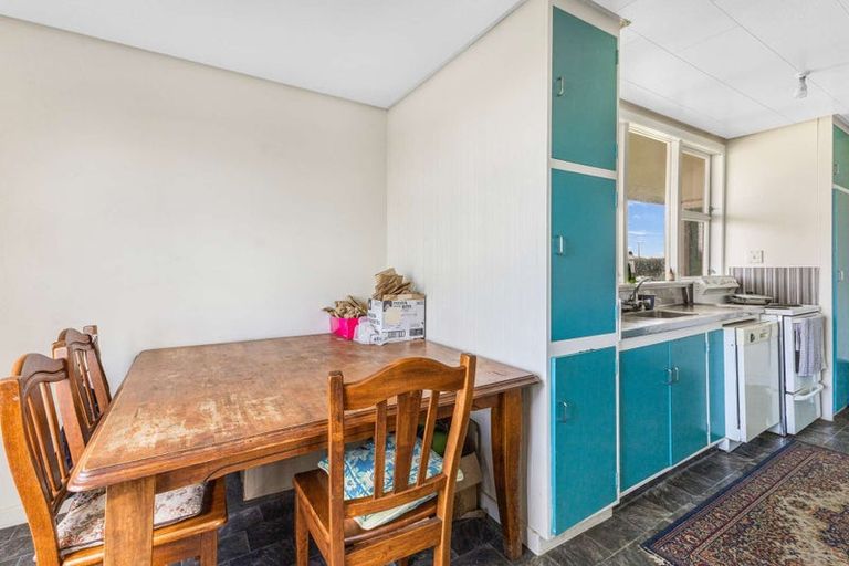 Photo of property in 452 Ohangai Road, Hawera, 4672