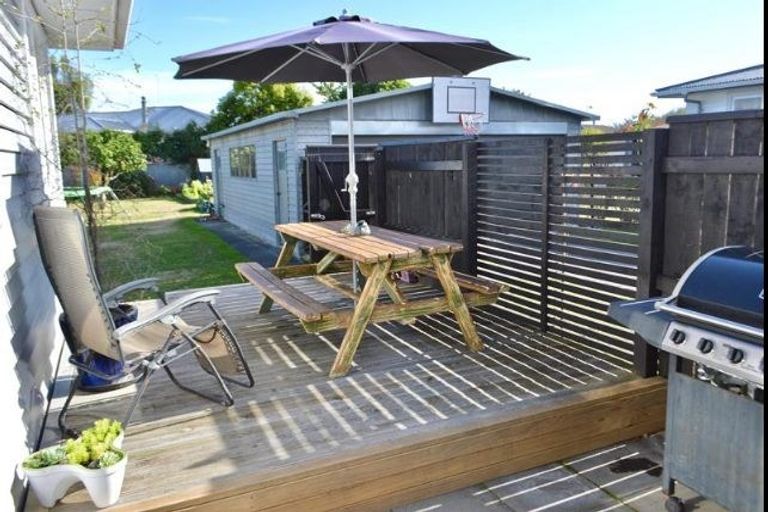 Photo of property in 25 Lemon Street, Otaki, 5512