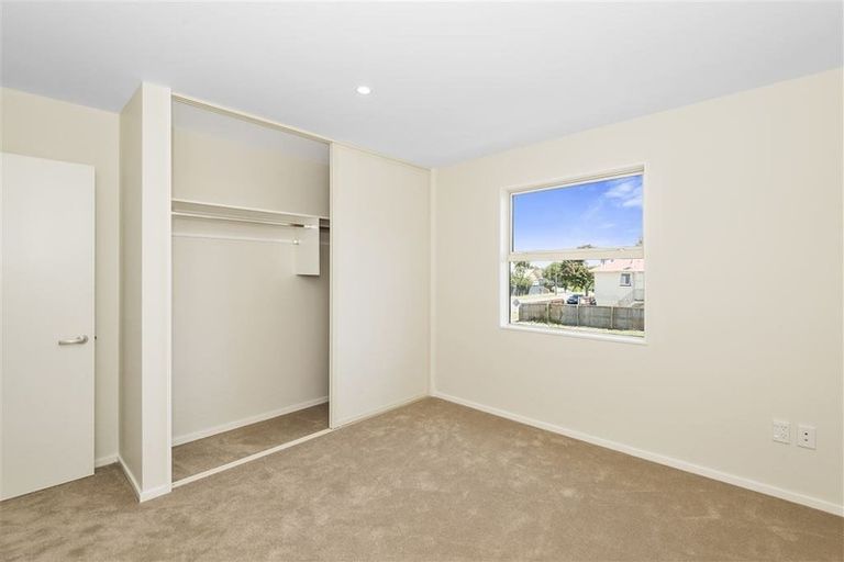 Photo of property in 2/469 Worcester Street, Linwood, Christchurch, 8011