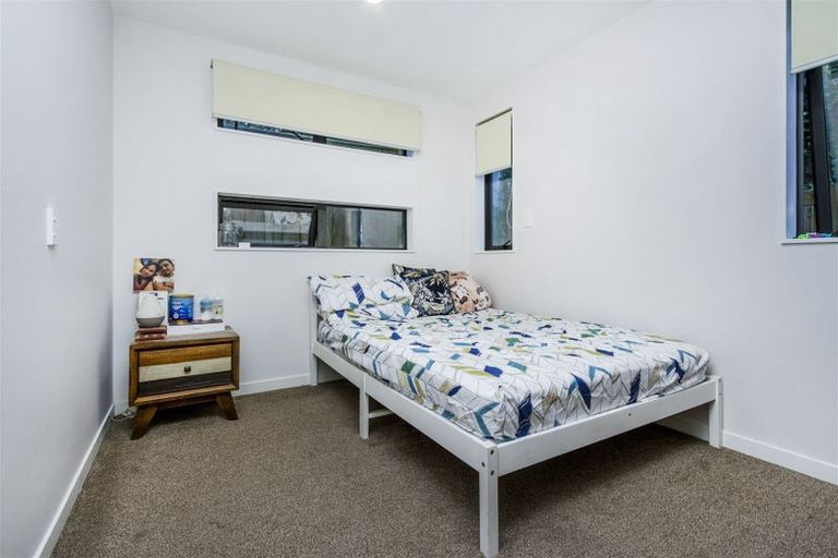 Photo of property in 122c Lancaster Road, Beach Haven, Auckland, 0626