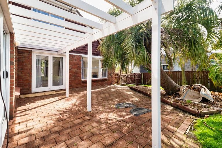 Photo of property in 3 Charles Prevost Drive, The Gardens, Auckland, 2105