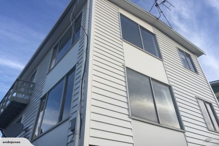 Photo of property in 5 Overtoun Terrace, Hataitai, Wellington, 6021