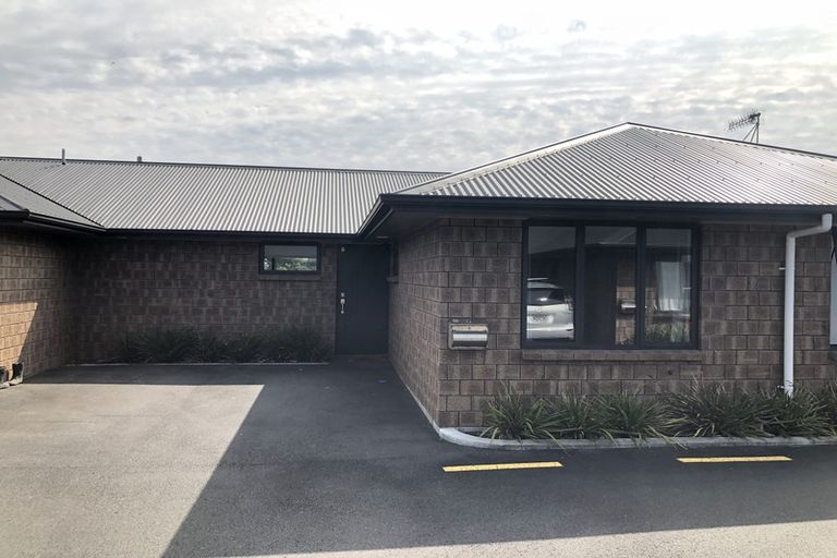 Photo of property in 102u7 Old Farm Road, Hamilton East, Hamilton, 3216