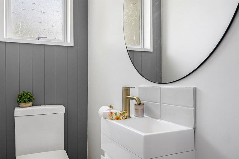 Photo of property in 2/40b Saint Martins Road, Saint Martins, Christchurch, 8022