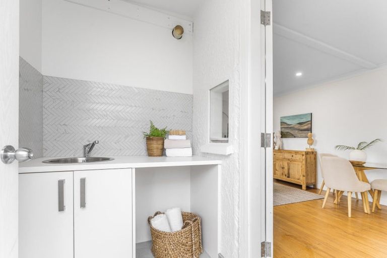 Photo of property in 2/27 Calliope Road, Devonport, Auckland, 0624