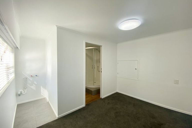 Photo of property in 3/405 Beach Road, Mairangi Bay, Auckland, 0630