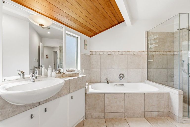 Photo of property in 46b Clifton Road, Hauraki, Auckland, 0622