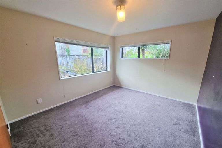 Photo of property in 15 Sailfish Drive, West Harbour, Auckland, 0618