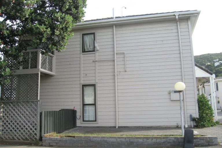 Photo of property in 104f3 Freyberg Street, Lyall Bay, Wellington, 6022