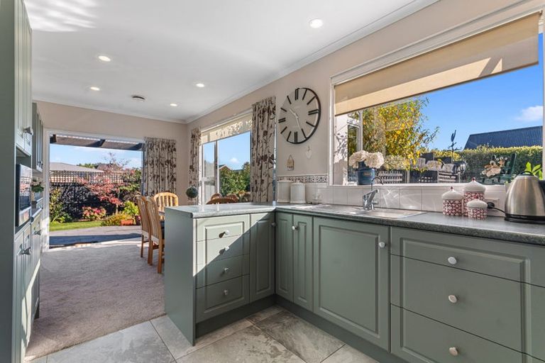 Photo of property in 12 Petries Road, Woodend, 7610