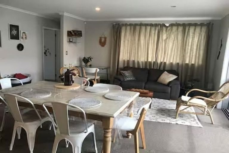 Photo of property in 18 Raiha Street, Papamoa Beach, Papamoa, 3118