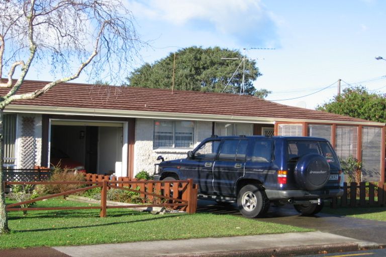 Photo of property in 1/59 Hatton Road, Orewa, 0931