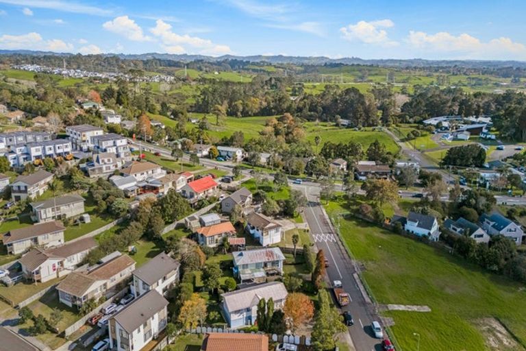 Photo of property in 26 Beauchamp Drive, Massey, Auckland, 0614