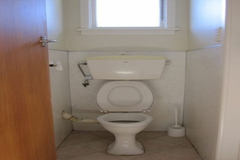 Photo of property in 39 Skerten Avenue, Hornby, Christchurch, 8042