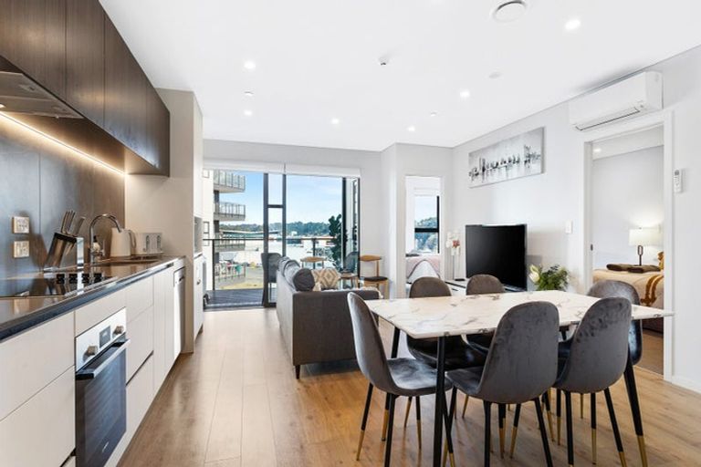 Photo of property in 215/3 Kaipiho Lane, Albany, Auckland, 0632