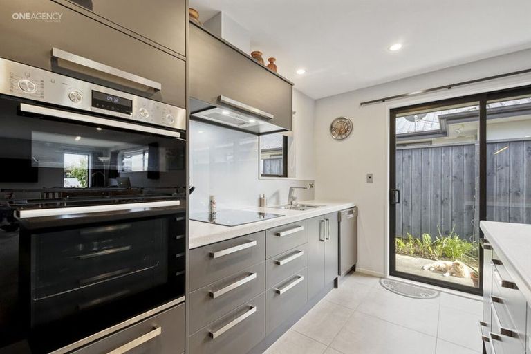 Photo of property in 43 Westpark Boulevard, Rangiora, 7400