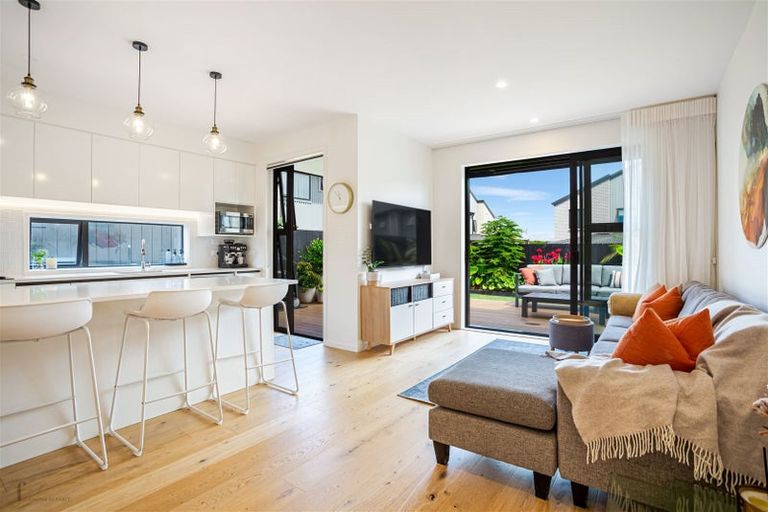 Photo of property in 20 Sioux Road, Hobsonville, Auckland, 0616