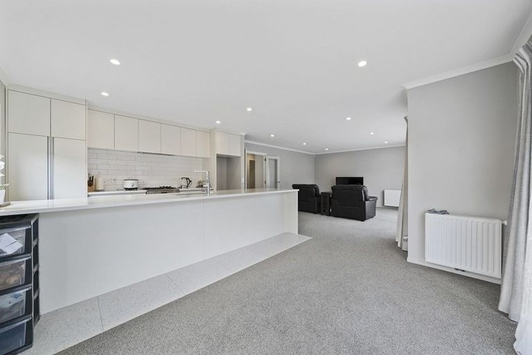 Photo of property in 11 Henrietta Maxwell Grove, Wainuiomata, Lower Hutt, 5014