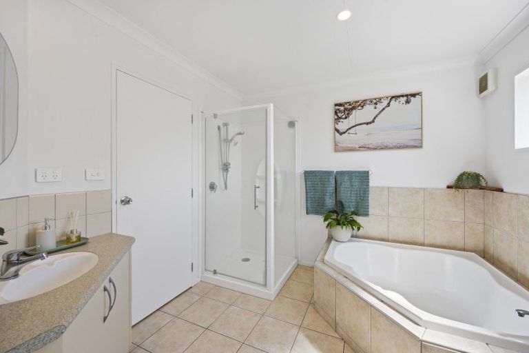Photo of property in 9b Avenue Road, Greenmeadows, Napier, 4112