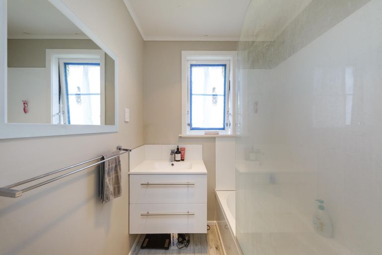 Photo of property in 220 Milson Line, Milson, Palmerston North, 4414