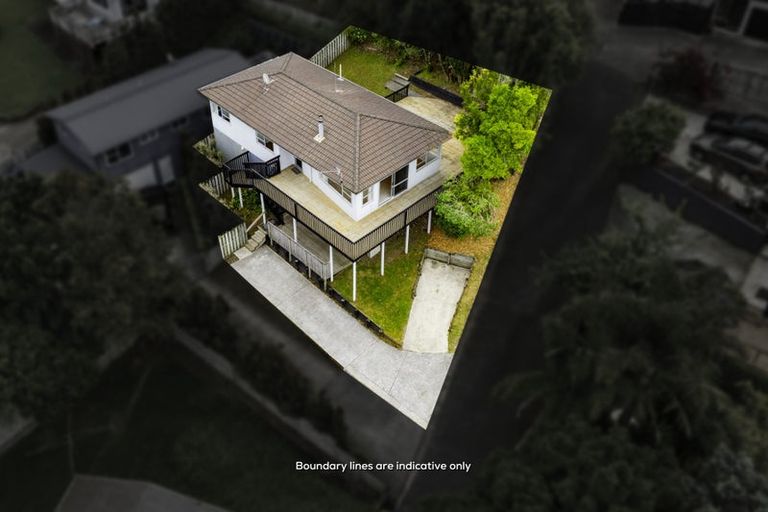 Photo of property in 69 Vandeleur Avenue, Birkdale, Auckland, 0626