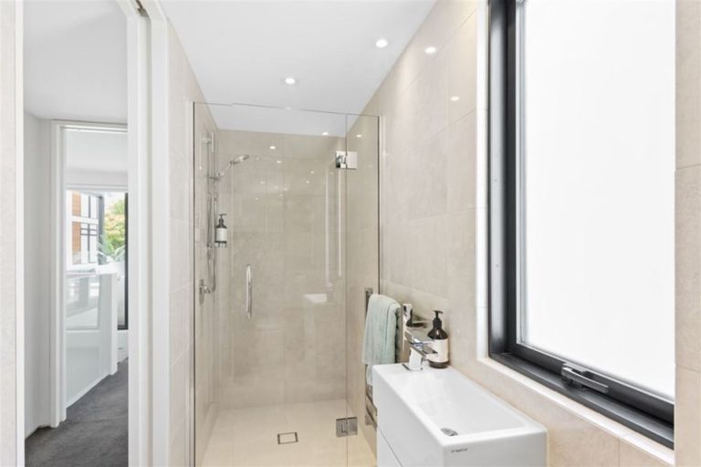 Photo of property in 26a Peterborough Street, Christchurch Central, Christchurch, 8013