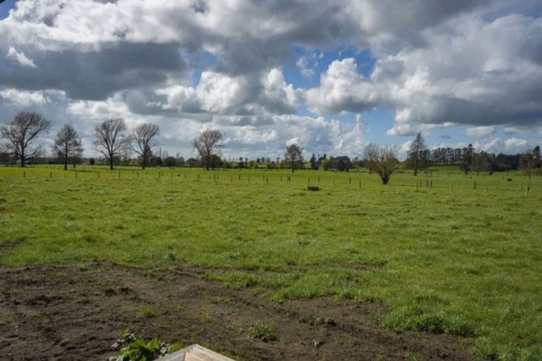 Photo of property in 237 Bellevue Road, Bellevue, Tauranga, 3110