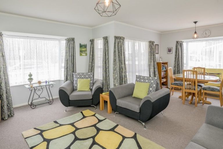 Photo of property in 73 Liverpool Street, Levin, 5510