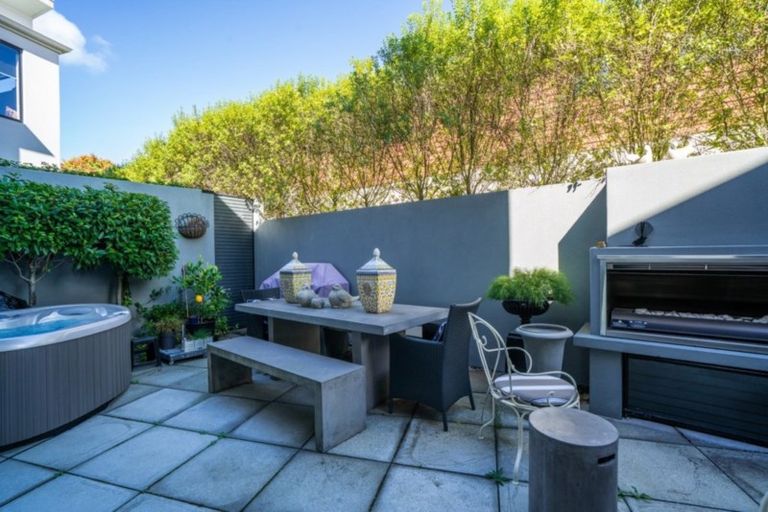 Photo of property in 2/5 The Moorings, Two Mile Bay, Taupo, 3330