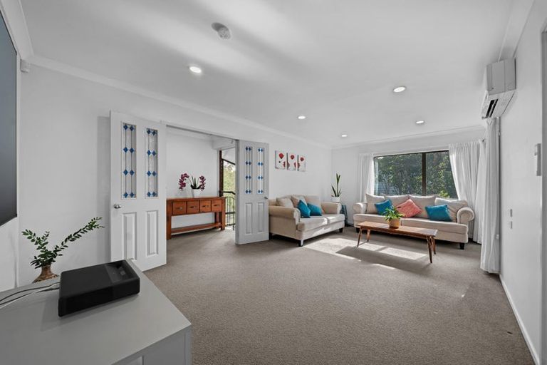 Photo of property in 4 Janome Place, Bucklands Beach, Auckland, 2014