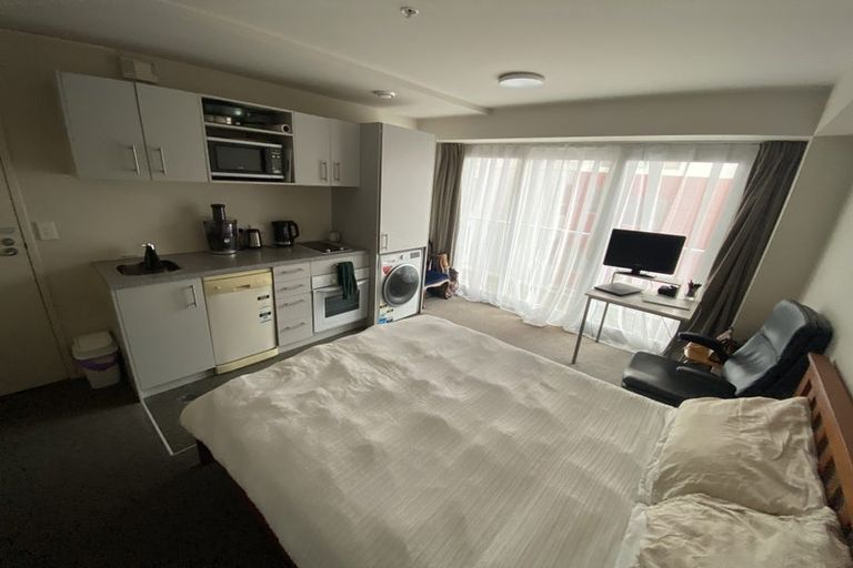 Photo of property in The Peak Apartments, 1001/170 Taranaki Street, Te Aro, Wellington, 6011