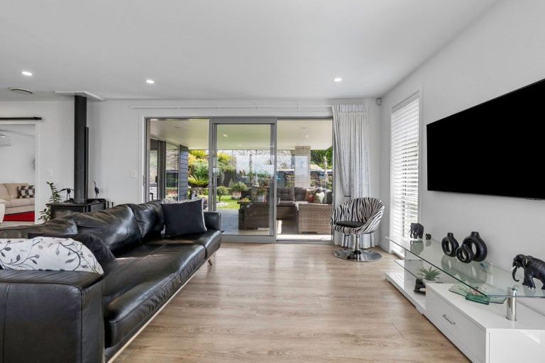 Photo of property in 16 Oak Ridge Drive, Te Awamutu, 3800