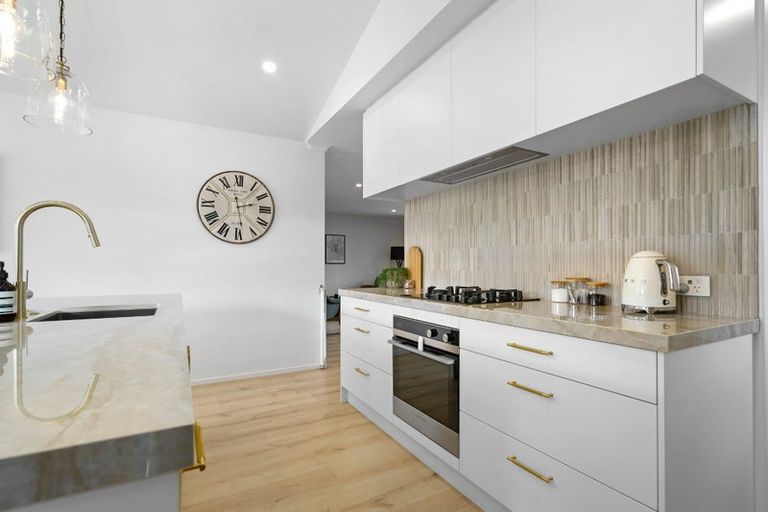 Photo of property in 18a Rose Leigh Drive, Cambridge, 3434